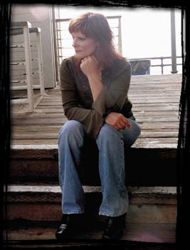 http://www.rockwired.com/eileencd.jpg