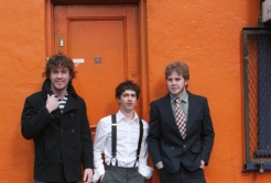 http://www.rockwired.com/frontierbrothers.jpg