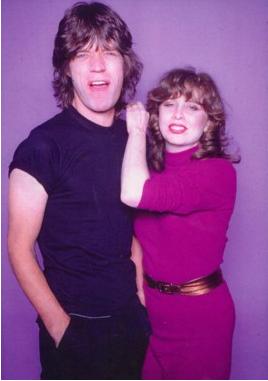 http://www.rockwired.com/lizderringer.JPG