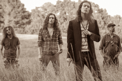 http://www.rockwired.com/redskymary.jpg