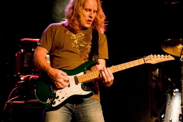 http://www.rockwired.com/scott.jpg