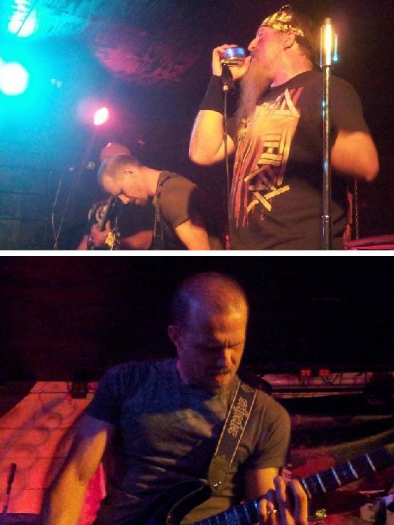 http://www.rockwired.com/skinnjakkit.JPG