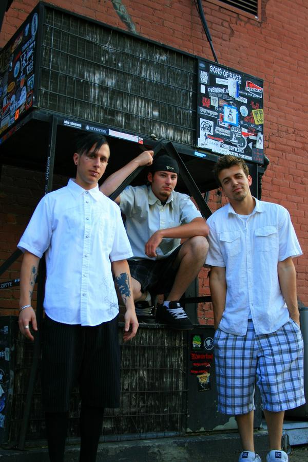 http://www.rockwired.com/sprocketsradio.jpg