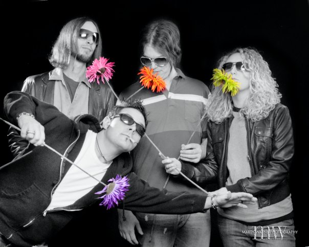 http://www.rockwired.com/theonethroughtens.jpg