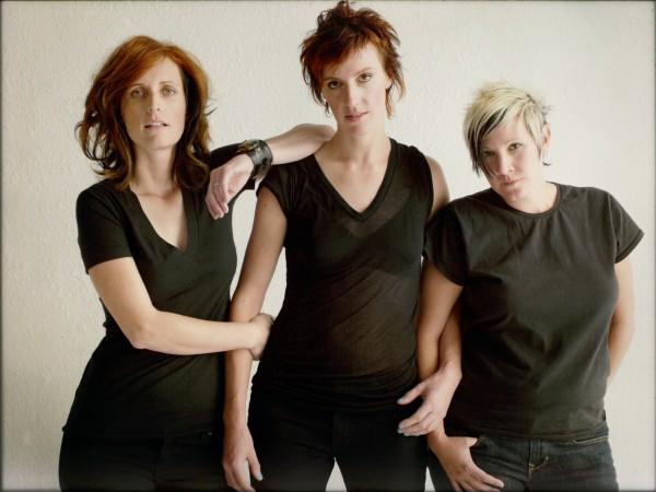 http://www.rockwired.com/tribella.jpg