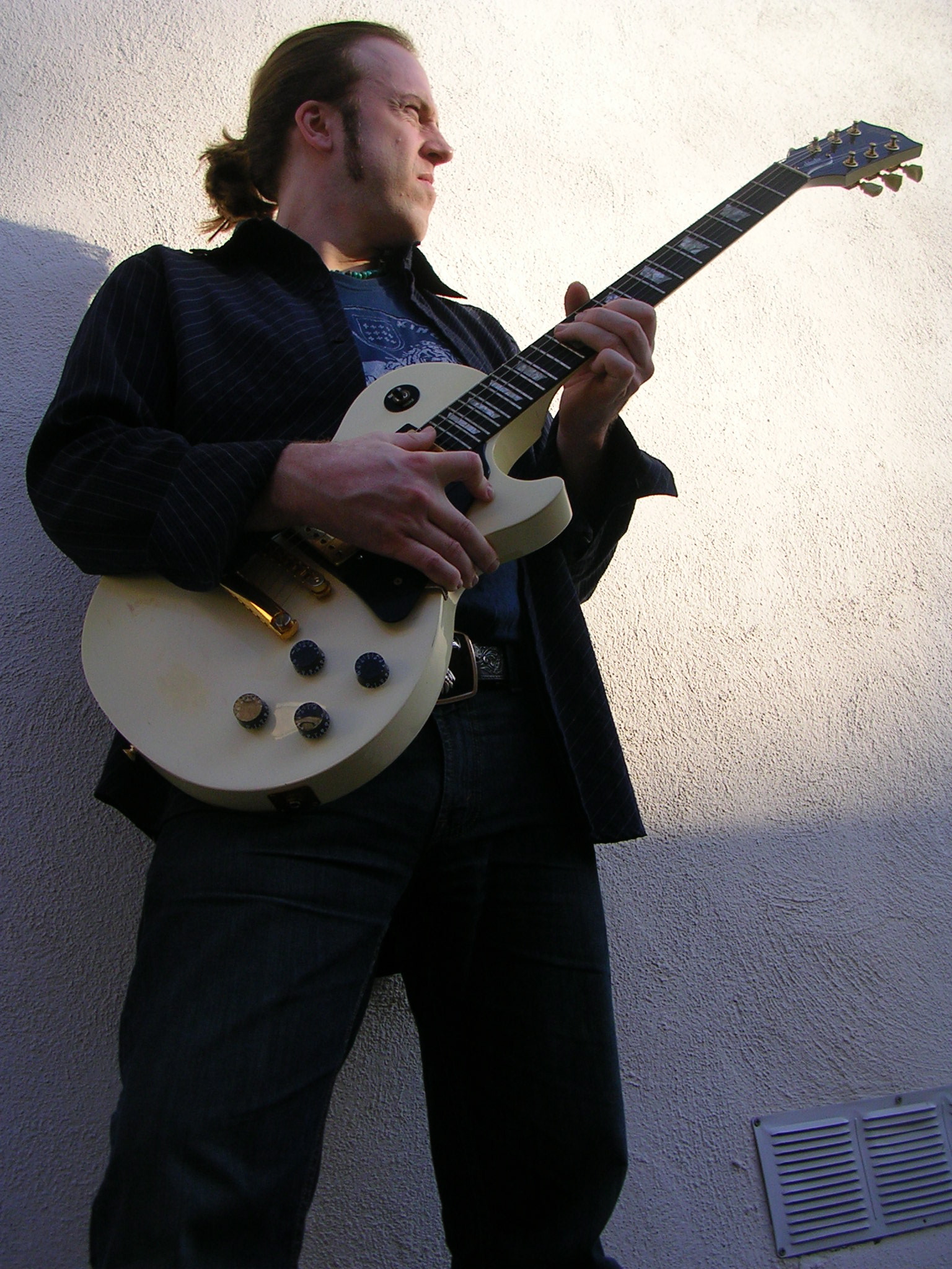 http://www.rockwired.com/andy.jpg
